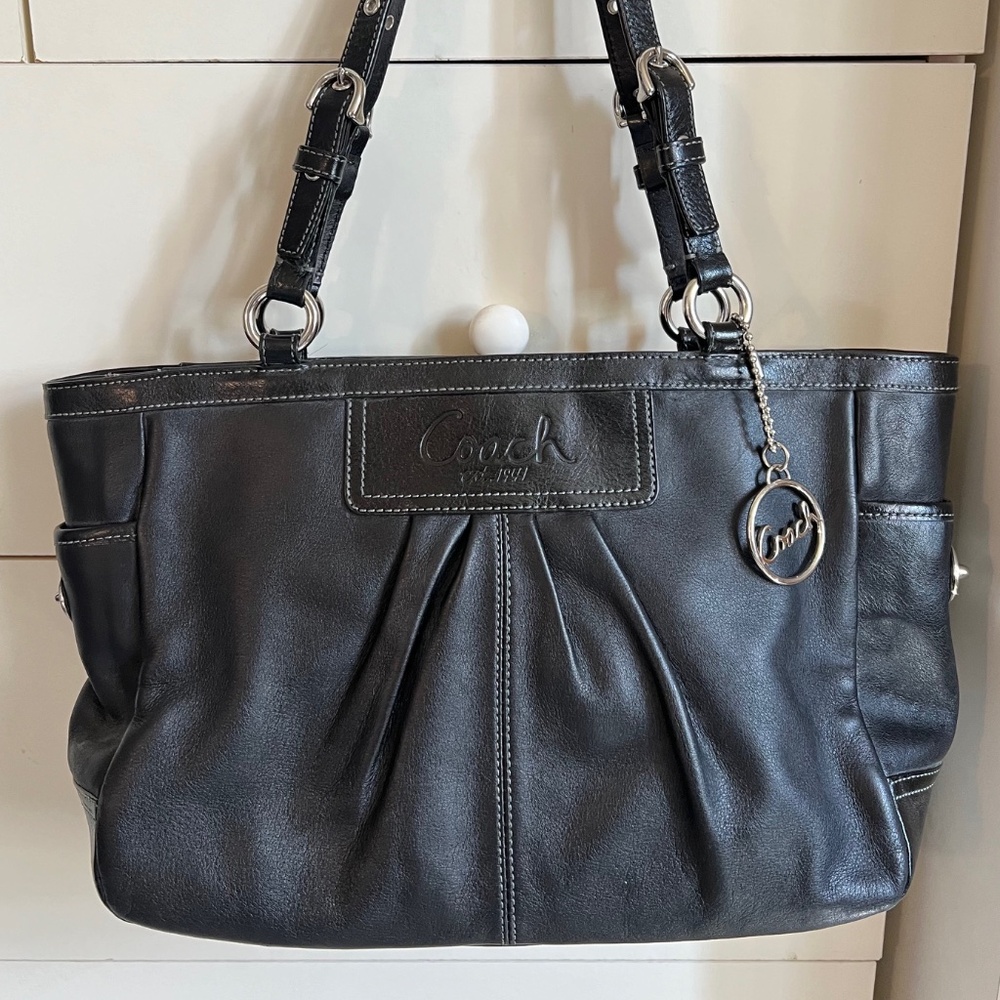 Authentic Coach East West Gallery Pleated Black Leather Shoulder Bag